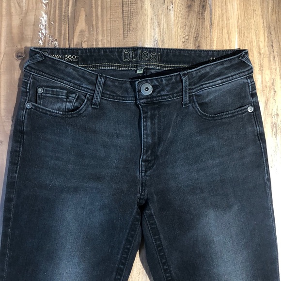 DL1961 Amanda Skinny - Picture 2 of 6